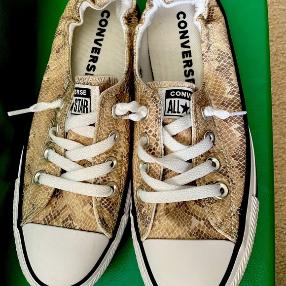 Memory foam “snakeskin” color converse - Picture 1 of 7